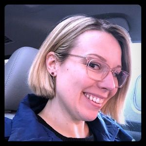 Hey-o! Claire the Choir Teacher- dress to impress!